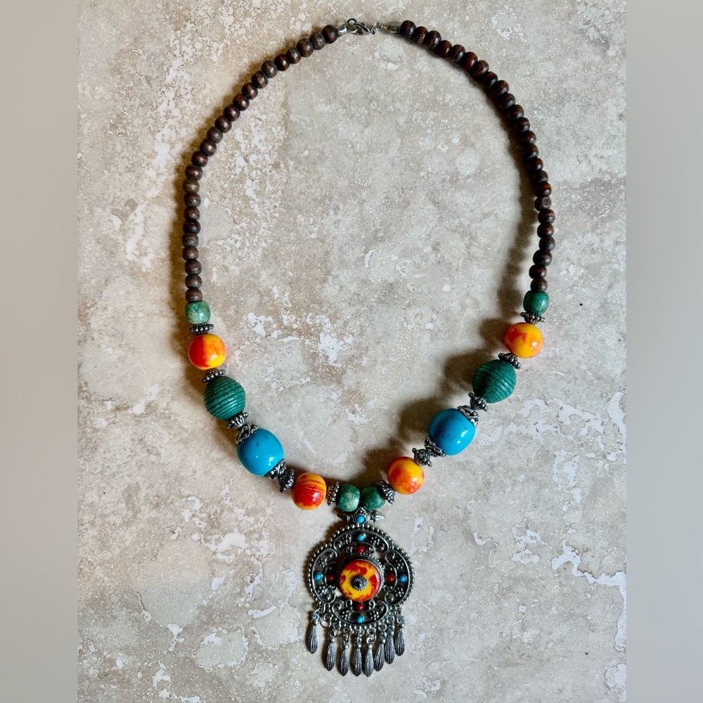 Women's WESTERN Pendant Beaded Necklace Multicolor Boho Tribal Fashion Jewelry